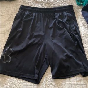 Men’s Under Armour Tech Graphic Shorts - Black